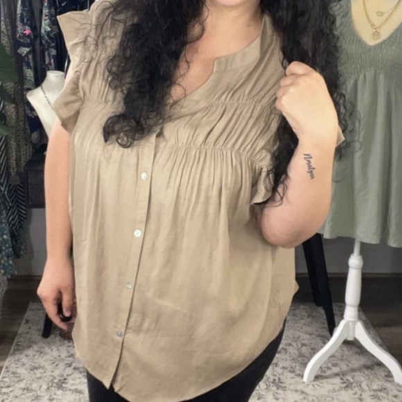 RUFFLE MOCHA V-NECK BLOUSE (PLUS SIZED) - Picture 1 of 2